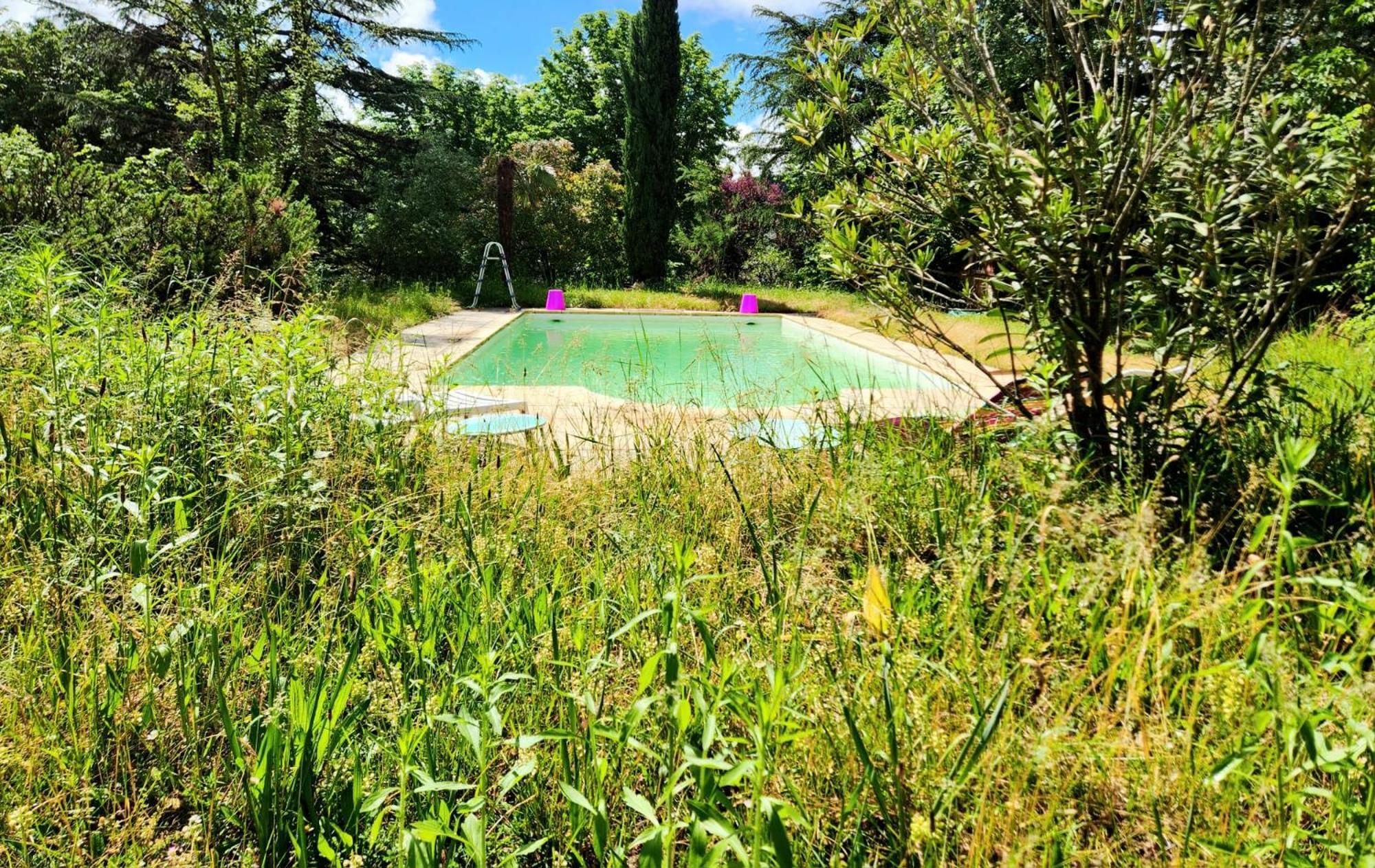 Villa Castel Maison-Table D'Hotes & Jardin-Refuge De Biodiversite Rillieux-la-Pape Bagian luar foto